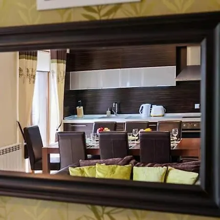 Cosy 3-Bedroom Top Floor Maisonette In Predela 2 *