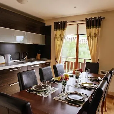 Apartment Cosy 3-Bedroom Top Floor Maisonette In Predela 2