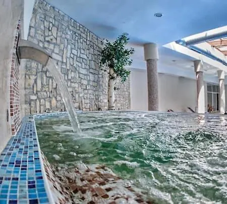 Cosy 3-Bedroom Top Floor Maisonette In Predela 2 Apartment Bansko