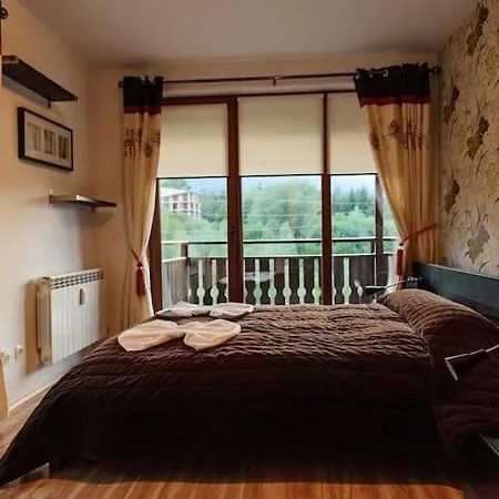 Apartment Cosy 3-Bedroom Top Floor Maisonette In Predela 2 Bansko